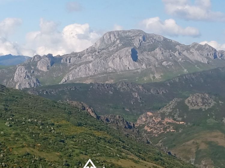 Viajes de Montaña Trekkinea