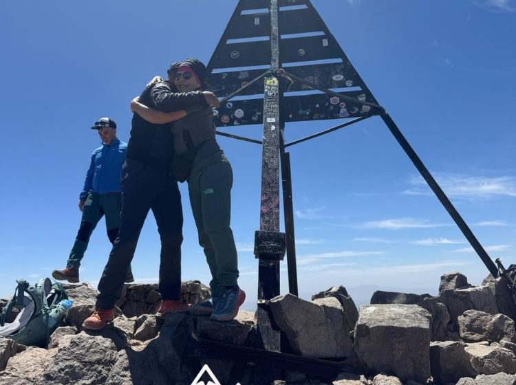 Trekking y ascenso al Toubkal