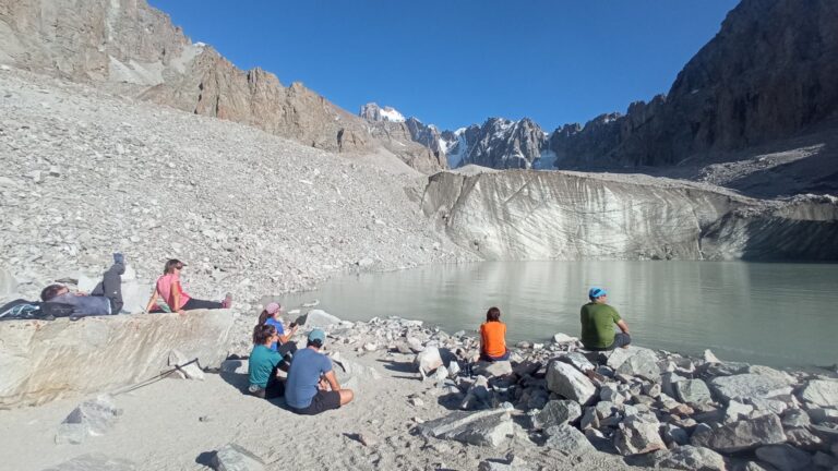 Trekking Montañas Tian Shan y Pico Uchitel Kirguistán
