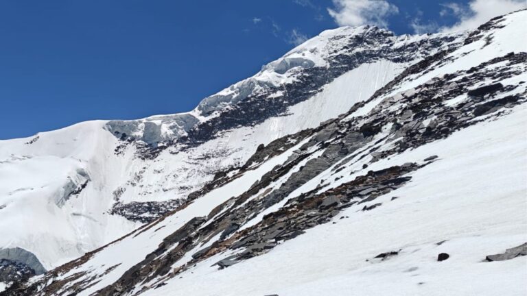 Ascensión al Kang Yatse II en India