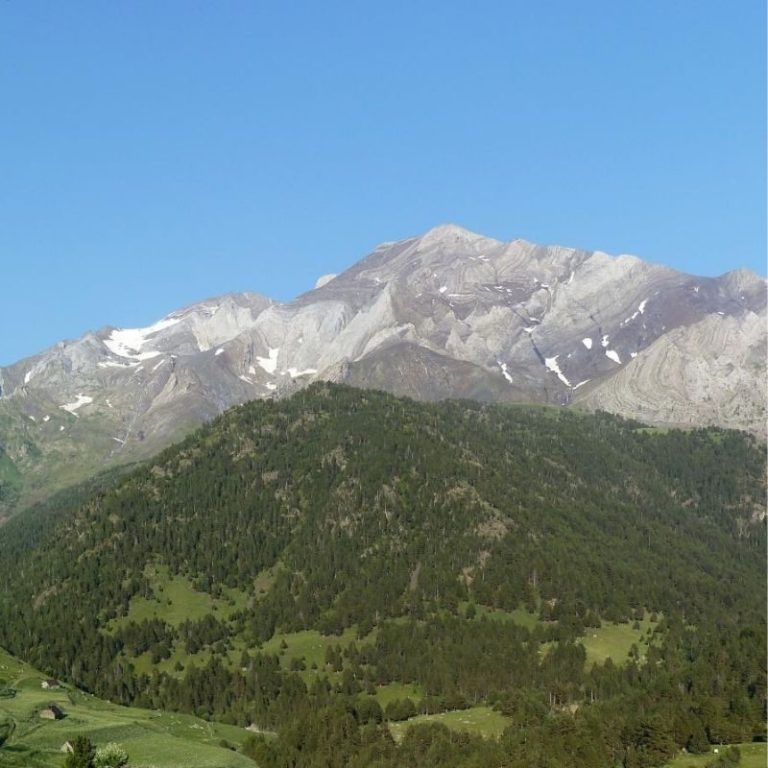 Trekking y Ascenso al Posets